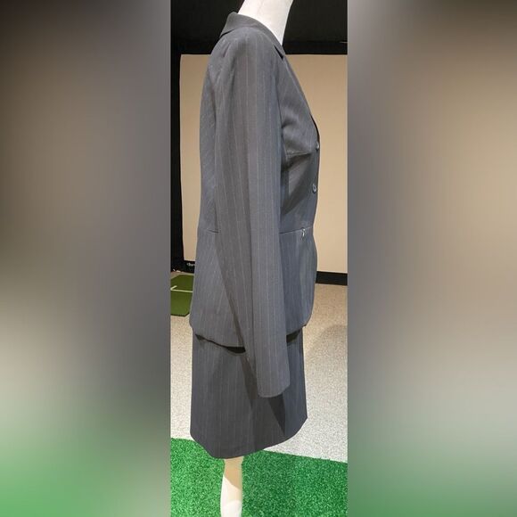 Harris Wallace New York Stripped Suit Skirt Size 4 side zipper in GUC - Picture 5 of 9